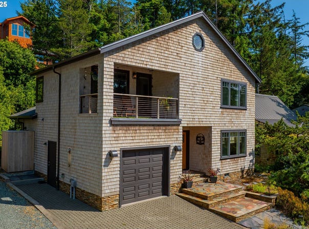 562 1ST ST, Manzanita, OR 97130