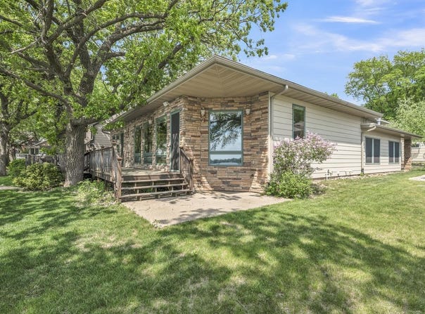 2513 1st Street, West Okoboji, IA 51351