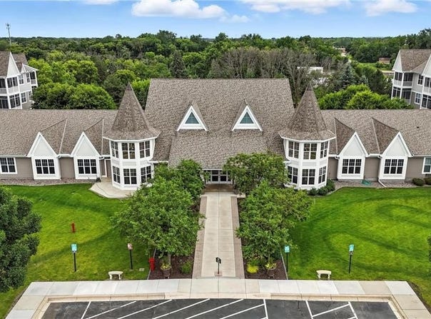 100 Clydesdale Trail, Medina, MN 55340