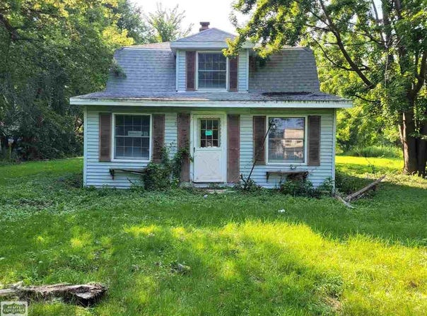 46271 Jefferson Avenue, Chesterfield Twp, MI 48047-5362