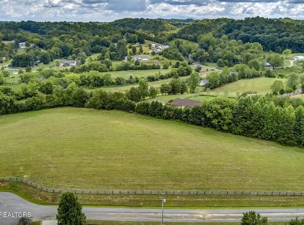 2557 Kay Jay Way, Seymour, TN 37865