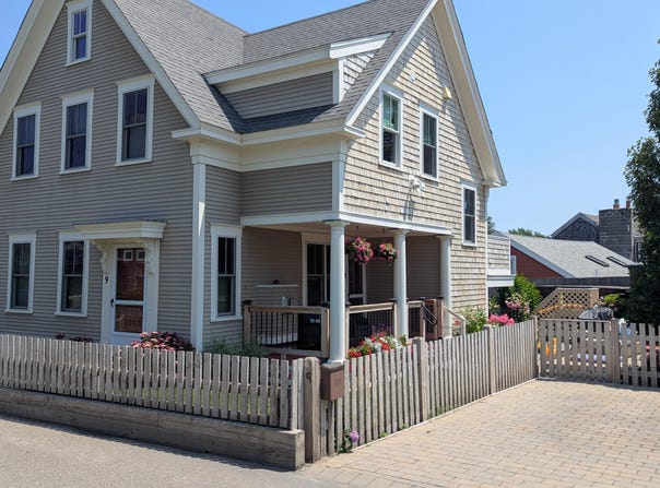 9 Bradford Street, Provincetown, MA 02657