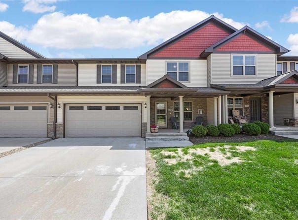 414 Churchill Dr, NorthLiberty, IA 52317