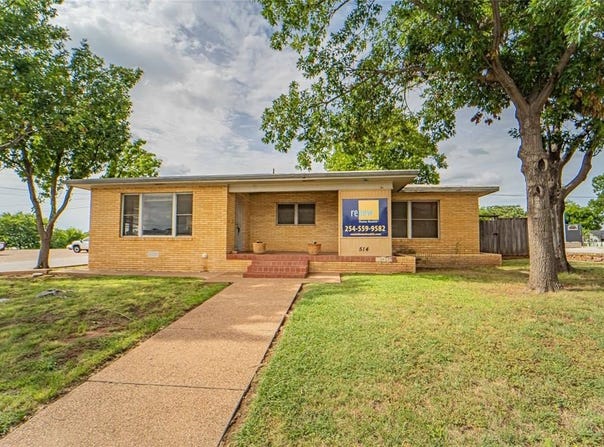 514 W Walker Street, Breckenridge, TX 76424
