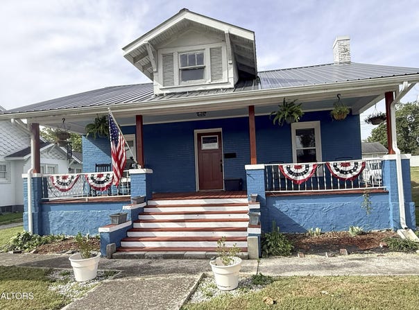 151 N Main St, Oneida, TN 37841