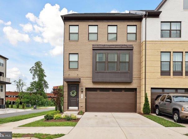 4901 LONGMIRE WAY, CHANTILLY, VA 20151