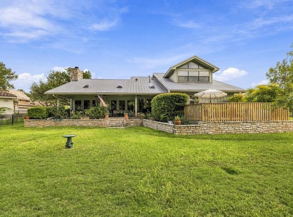 104 Kenwood Circle, Kerrville, TX 78028