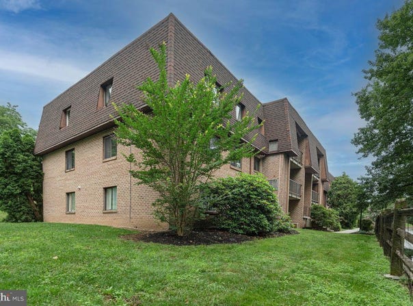 1316 VALLEY DR, WEST CHESTER, PA 19382