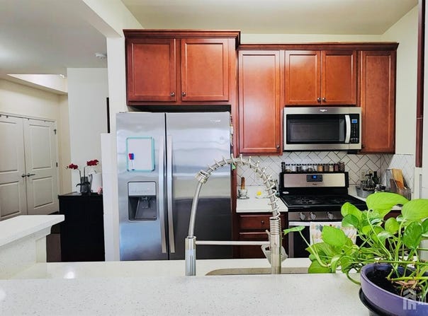 548 E Celebration Way E, South Plainfield, NJ 07080