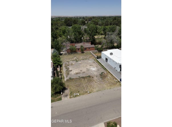 5013 Rico Valles Place, El Paso, TX 79932