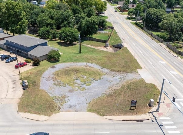 N Washington Street, Weatherford, OK 73096