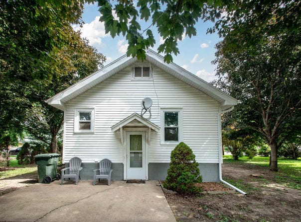 202-204 PUTNAM Street, East Peoria, IL 61611