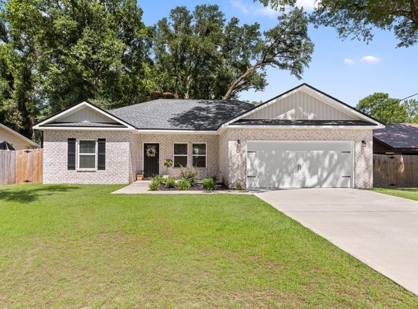 135 Shady Lane, Crestview, FL 32536