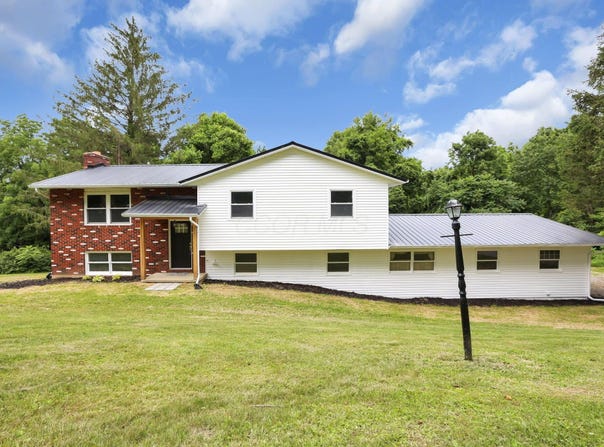 12491 Lesley Road SE, Newark, OH 43055