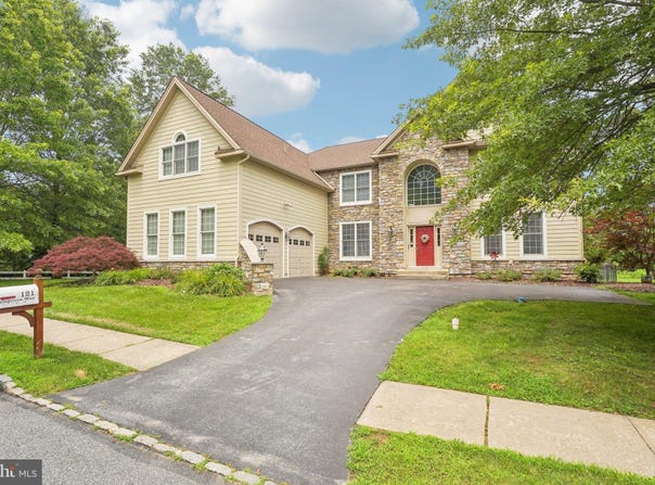 121 PALSGROVE WAY, CHESTER SPRINGS, PA 19425