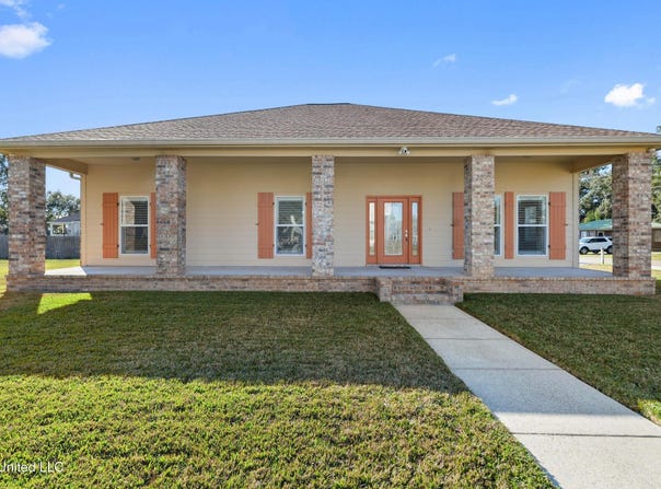 400 S Burke Avenue, Long Beach, MS 39560