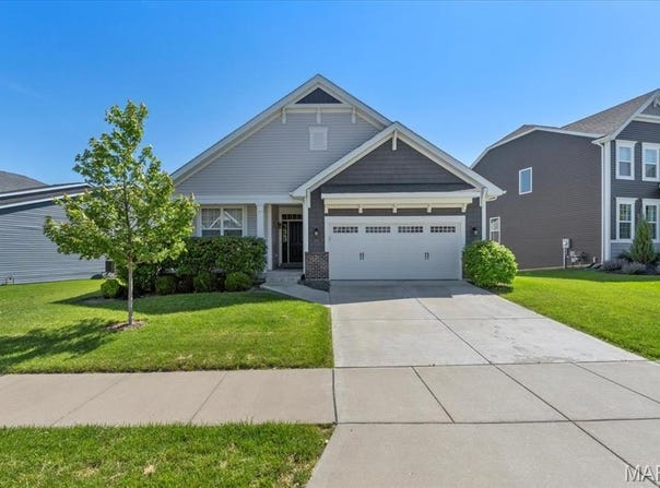 2333 Cabric Drive, St Charles, MO 63301