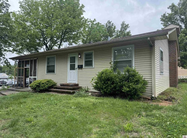 717 1/2 Poplar Street, Murray, KY 42071