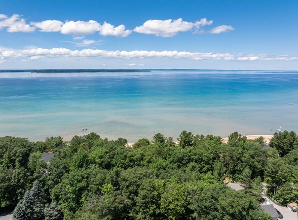 5196 MacKenzie Drive, Kewadin, MI 49648