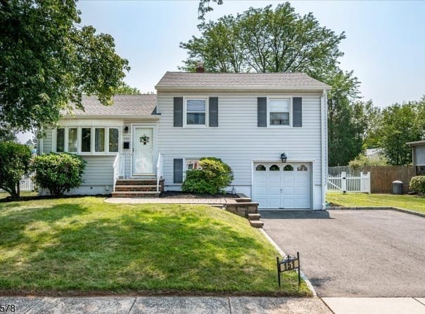 151 W Nassau Ave, South Plainfield Boro, NJ 07080
