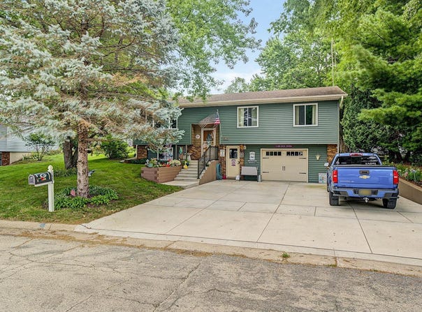 1822 1st Avenue, Monroe, WI 53566