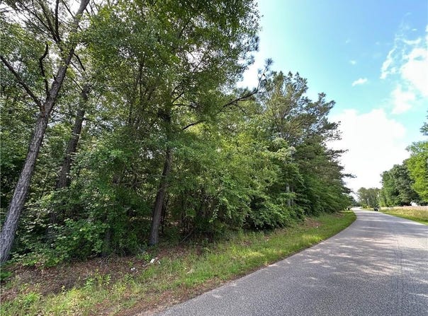 Ridge Road, Seale, AL 36875