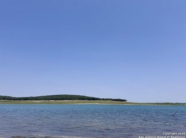 1025 Blue Water, Canyon Lake, TX 78133