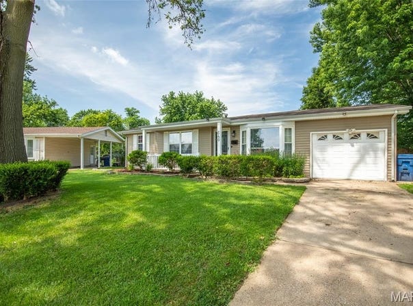 540 Lula Drive, Florissant, MO 63031