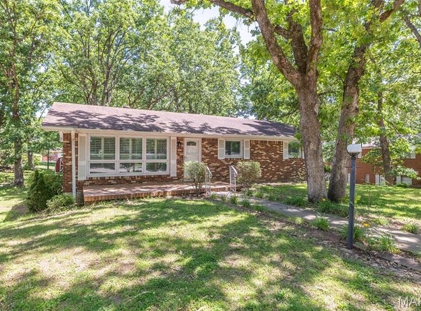 1506 Rosedale Lane, Poplar Bluff, MO 63901