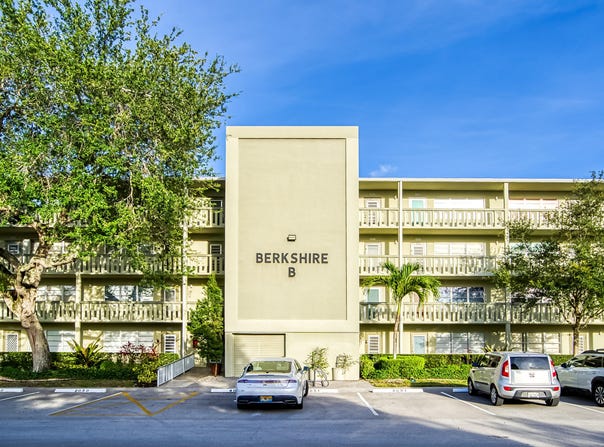 2040 Berkshire B, Deerfield Beach, FL 33442