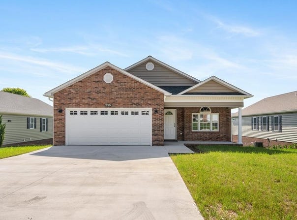 235 College Park Drive, Wytheville, VA 24382