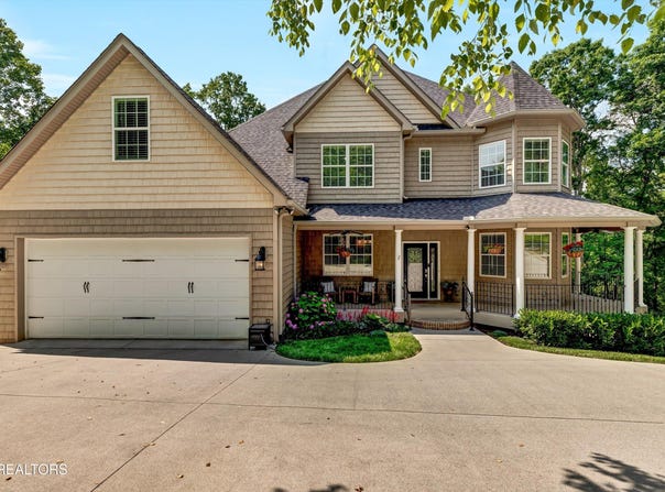 123 Clifton Circle, Oak Ridge, TN 37830
