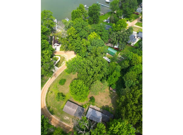 3069 Russon Road, Gobles, MI 49055