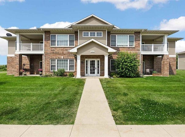 2969 Heinz Rd, IowaCity, IA 52240