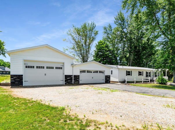 100 Lane 110AB Big Otter Lake, Fremont, IN 46737