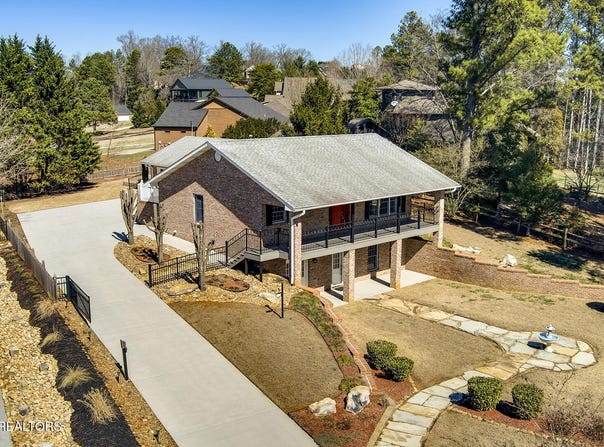 327 Southshore Drive, Greenback, TN 37742