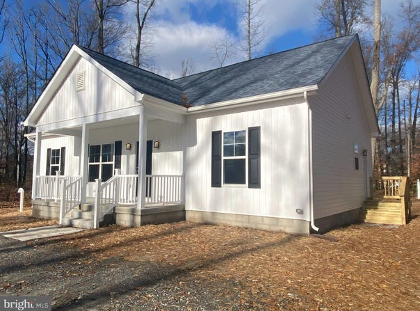 143 YORKTOWN Boulevard, LOCUST GROVE, VA 22508