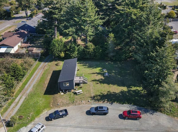 June Ave SE, Bandon, OR 97411