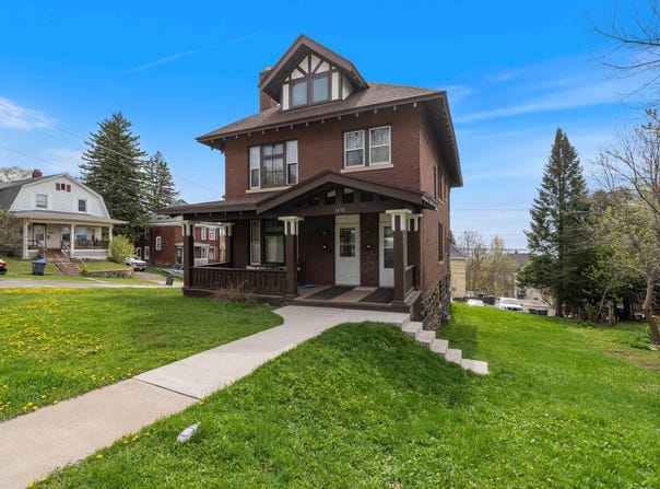 1432 E 4th St, Duluth, MN 55805
