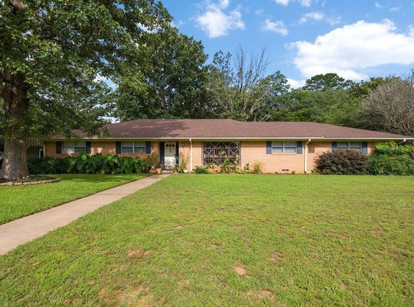 203 Crosby, Henderson, TX 75652