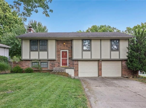 1925 5th Street, Lee's Summit, MO 64081