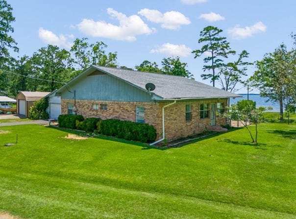 620 Shadywood Lane, Avinger, TX 75630
