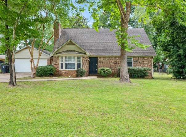 5804 Old Forge Court, Tallahassee, FL 32317