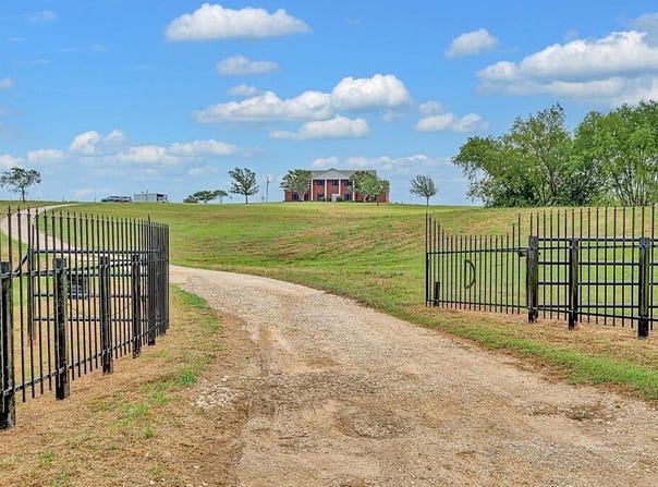 804 Heritage Parkway, Axtell, TX 76624