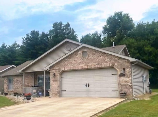 7808 W Angus Avenue, Yorktown, IN 47396
