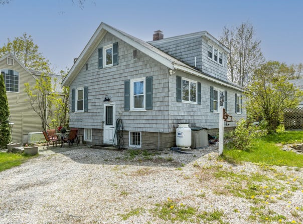 31 Church Street, Yarmouth, ME 04096