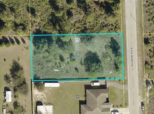 909 Richmond Avenue N, Lehigh Acres, FL 33972