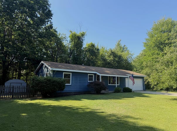 16613 Hemlock Drive, Spring Lake, MI 49456