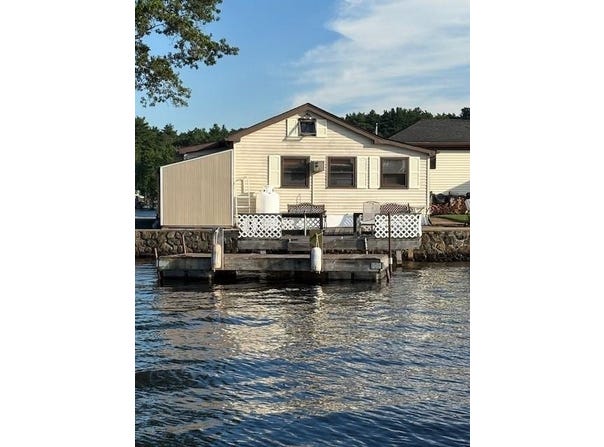 55 Indian Trail, Coventry, RI 02816