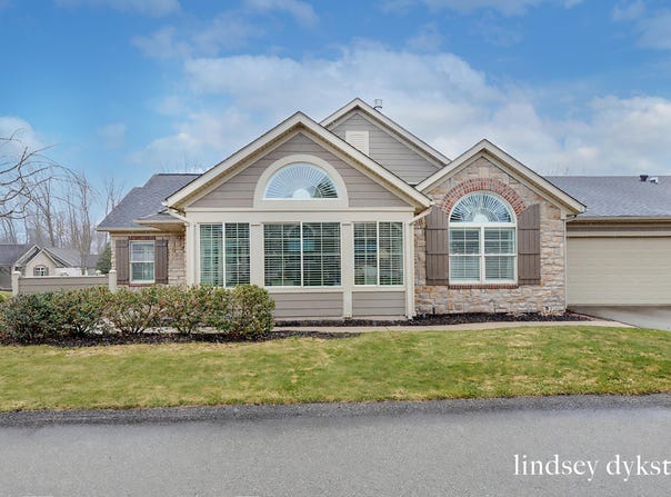 971 Bridge Crest Drive SE, Ada, MI 49301